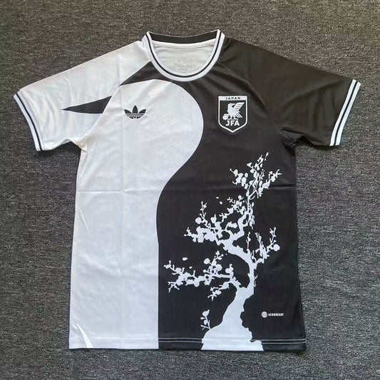 Maillot Japon Concept Noir et Blanc